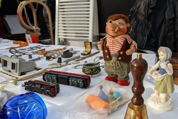 Flohmarkt am Pechauer Platz